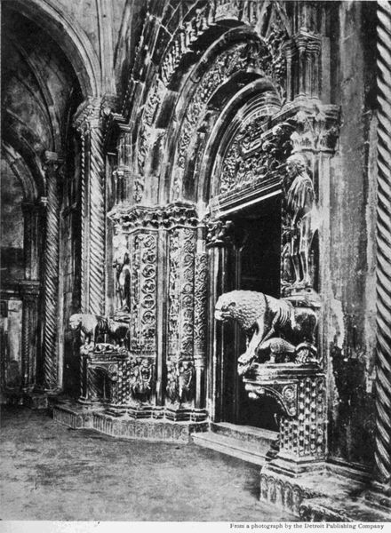 TRAU—VESTIBULE OF THE CATHEDRAL