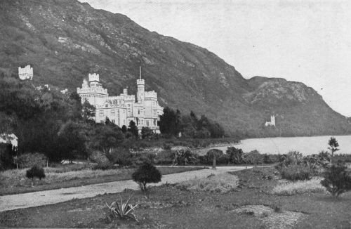 KYLEMORE CASTLE AND PRIVATE
CHAPEL, COUNTY GALWAY